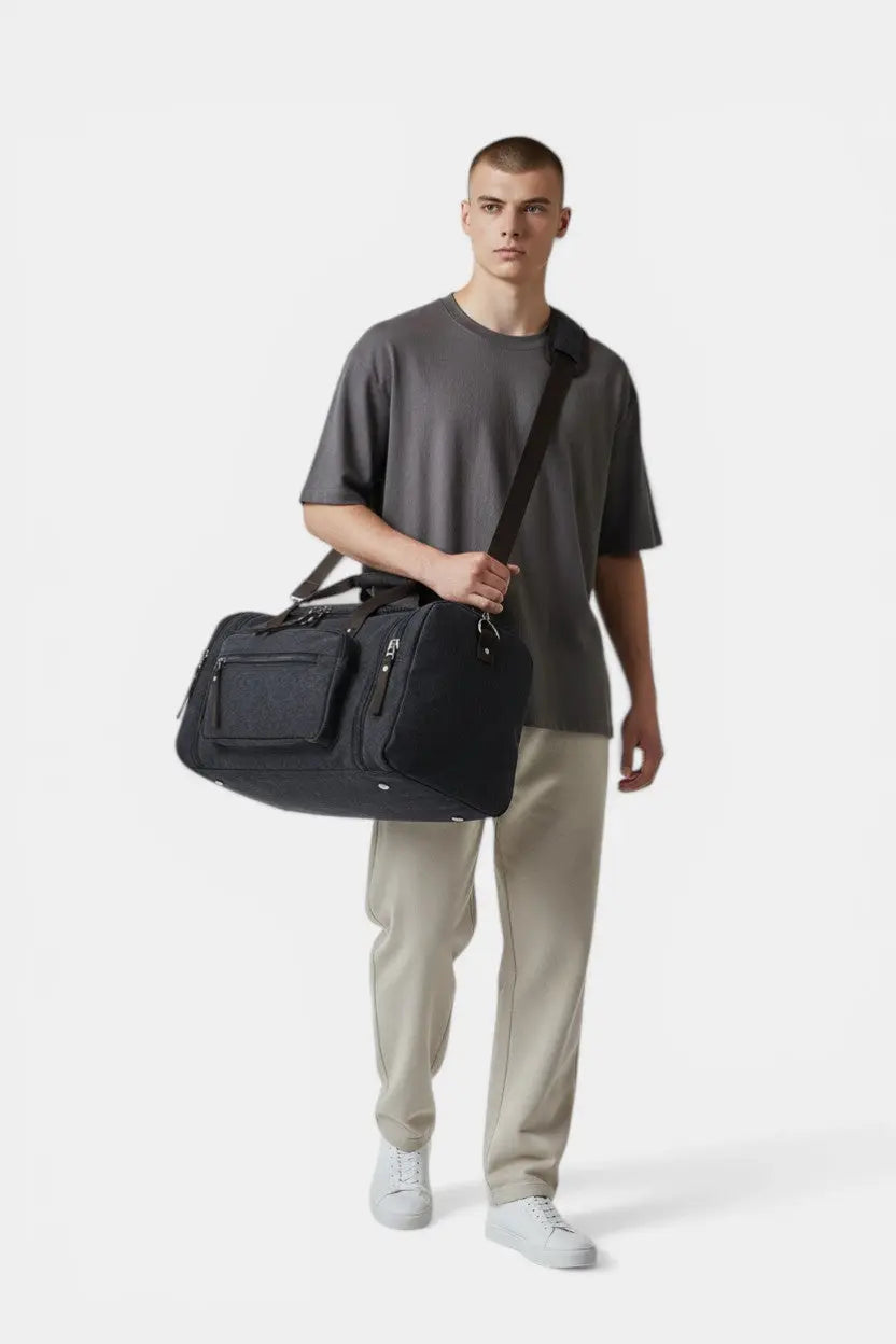 Barbican | Expandable Canvas Weekender Bag — 40–50L RAVIKEN